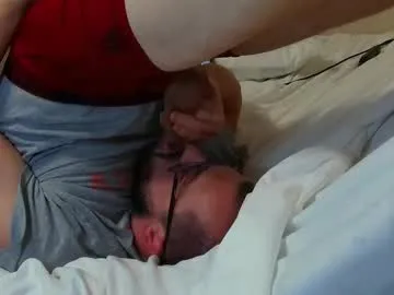 iamsomeone1234 – webcam model profile photo Image 6