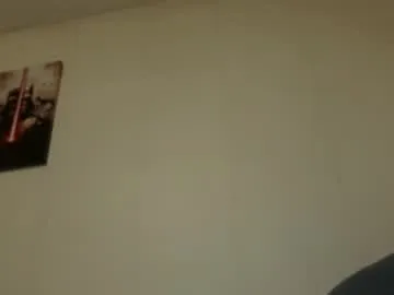 iamsomeone1234 – webcam model profile photo Image 9