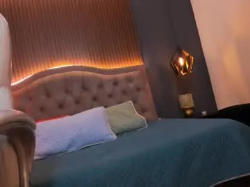 exclusivecourtney – webcam model profile photo Image 10