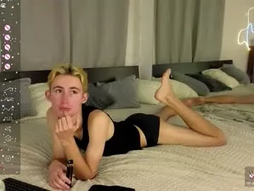 CarolineBleir – webcam model profile photo Image 7