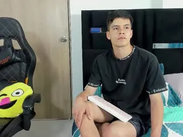 brown_chocolatecouple – webcam model profile photo Image 12