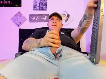 EllaDeLuna – webcam model profile photo Image 14