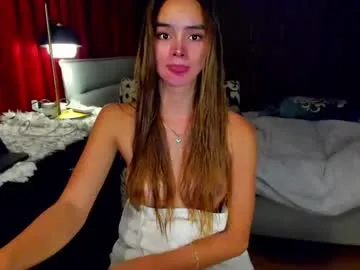 ohmymojo – webcam model profile photo Image 6