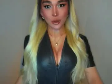 kissing33 – webcam model profile photo Image 13