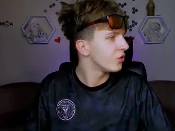 brownboy6999 – webcam model profile photo Image 9