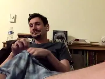 EmiliaWalker – webcam model profile photo Image 3