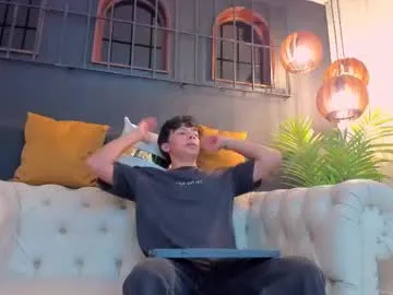 MickeySean – webcam model profile photo Image 3