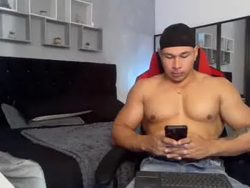 brownboy6999 – webcam model profile photo Image 18