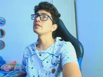 LesleyRed – webcam model profile photo Image 10