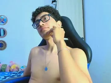 LesleyRed – webcam model profile photo Image 8