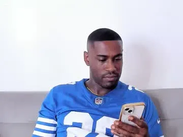 remmi556692 – webcam model profile photo Image 18