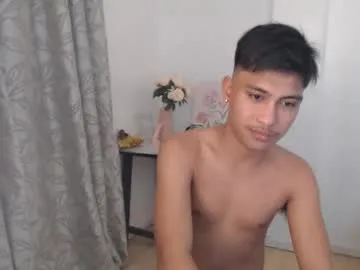 KaiaLoren – webcam model profile photo Image 6