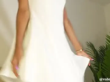 JulietaLake – webcam model profile photo Image 6