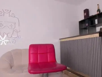 AlessandraMonet – webcam model profile photo Image 11