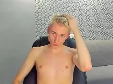 dcollins_ – webcam model profile photo Image 16