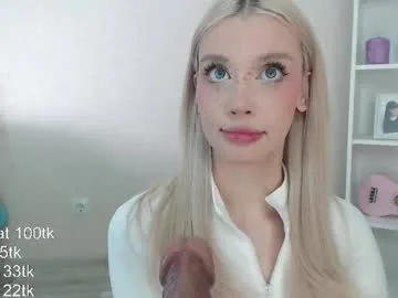 vickyfuckingdoll Image 11