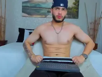 HoneyJo – webcam model profile photo Image 2