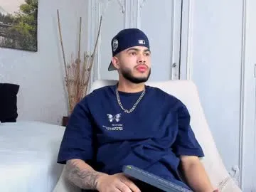 HoneyJo – webcam model profile photo Image 5