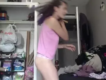 EmiliaWalker – webcam model profile photo Image 16