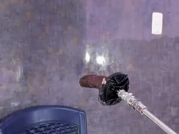 Seline – webcam model profile photo Image 11