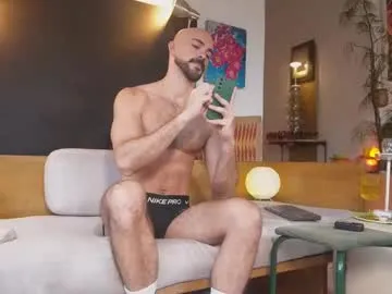 ManuRouse – webcam model profile photo Image 10