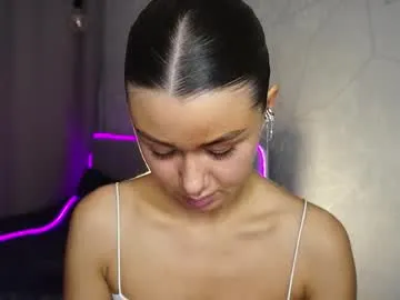 kairadayamai – webcam model profile photo Image 8