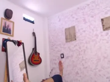 tvycas7 – webcam model profile photo Image 2