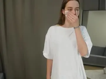 indian_yashika – webcam model profile photo Image 3