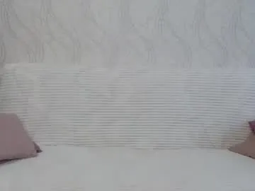 BellaLeen – webcam model profile photo Image 11