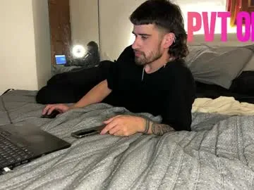 iamsomeone1234 – webcam model profile photo Image 16