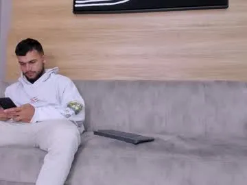 manuela_zapata – webcam model profile photo Image 6