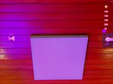 HoneyJo – webcam model profile photo Image 3