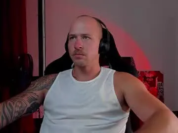 iamsomeone1234 – webcam model profile photo Image 14