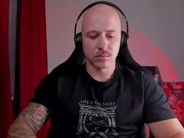 iamsomeone1234 – webcam model profile photo Image 18