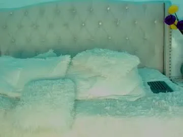 maya__77 – webcam model profile photo Image 12