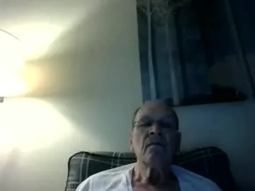 slimthickdesi – webcam model profile photo Image 6