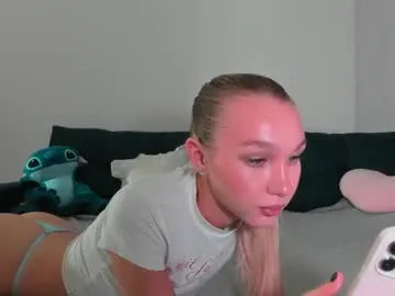 tvycas7 – webcam model profile photo Image 4