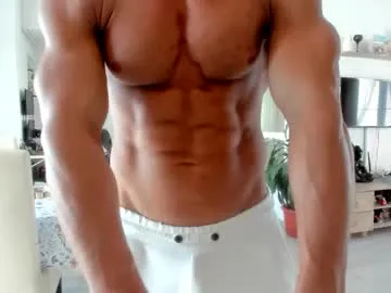 mae_nathan – webcam model profile photo Image 16