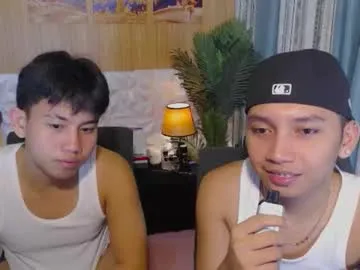 LeahReel – webcam model profile photo Image 13