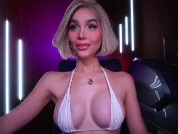 TheaMaleko – webcam model profile photo Image 9