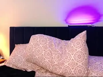 puneripiya – webcam model profile photo Image 11