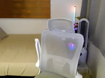 daani_hott – webcam model profile photo Image 14