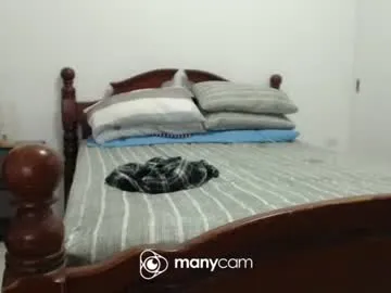 lolaa_darling – webcam model profile photo Image 2