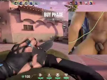 emilywarren296 – webcam model profile photo Image 7