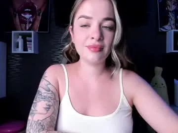 yasmine_moon Image 19