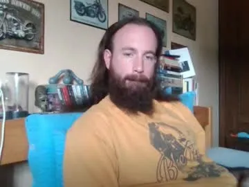 LunaWinks – webcam model profile photo Image 15