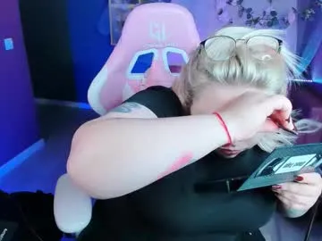 LuluWilde – webcam model profile photo Image 5