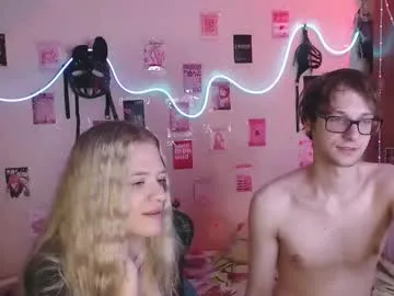 mae_nathan – webcam model profile photo Image 13