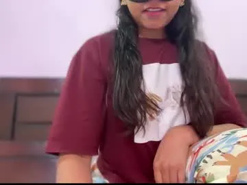 NatashaCeratti – webcam model profile photo Image 4