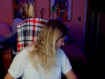 mae_nathan – webcam model profile photo Image 15